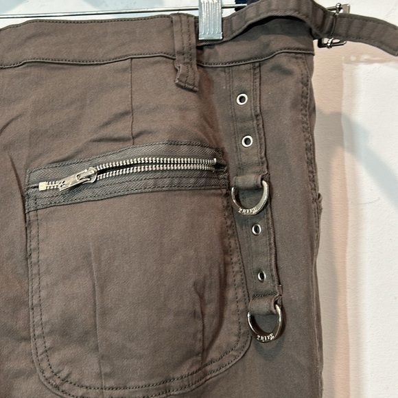 TRIPP NYC CURVE SUPER ZIPPER EYELET PANT OLIVE Plus size 14 new with tags - Picture 9 of 10